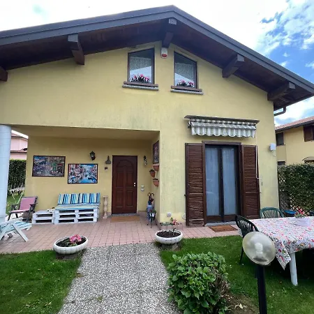 La Maison Di Gio & Gio Гостевой дом Olgiate Comasco